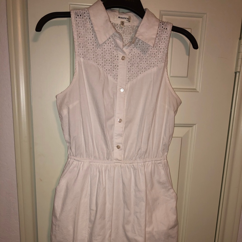 White button up dress WITH pockets!!!